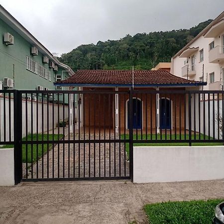 Casa Praia Grande Com Churrasqueira Villa Ubatuba Eksteriør bilde