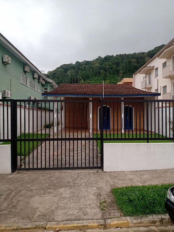 Casa Praia Grande Com Churrasqueira Villa Ubatuba Eksteriør bilde